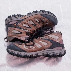 Merrell Bracken Mid Ankle Waterproof Hiking Boots